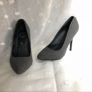 Jessica Simpson heels